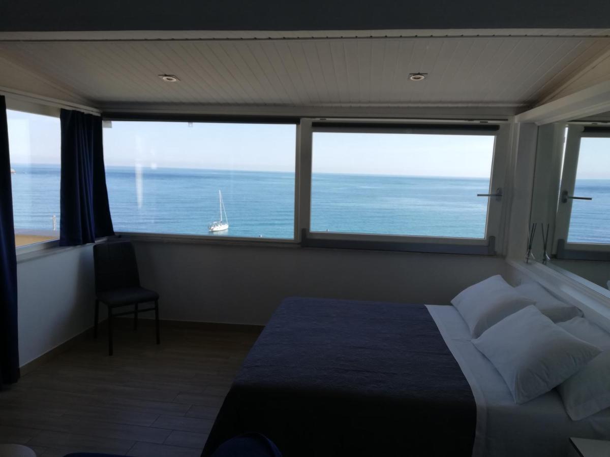 Holiday Rentals *