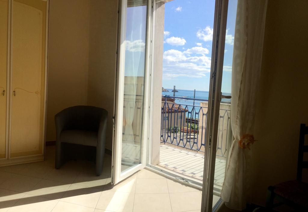 Holiday Rentals * Taormina